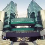 Ventajas fiscales de invertir en propiedades comerciales para peque&ntilde;os negocios latinos en 2026